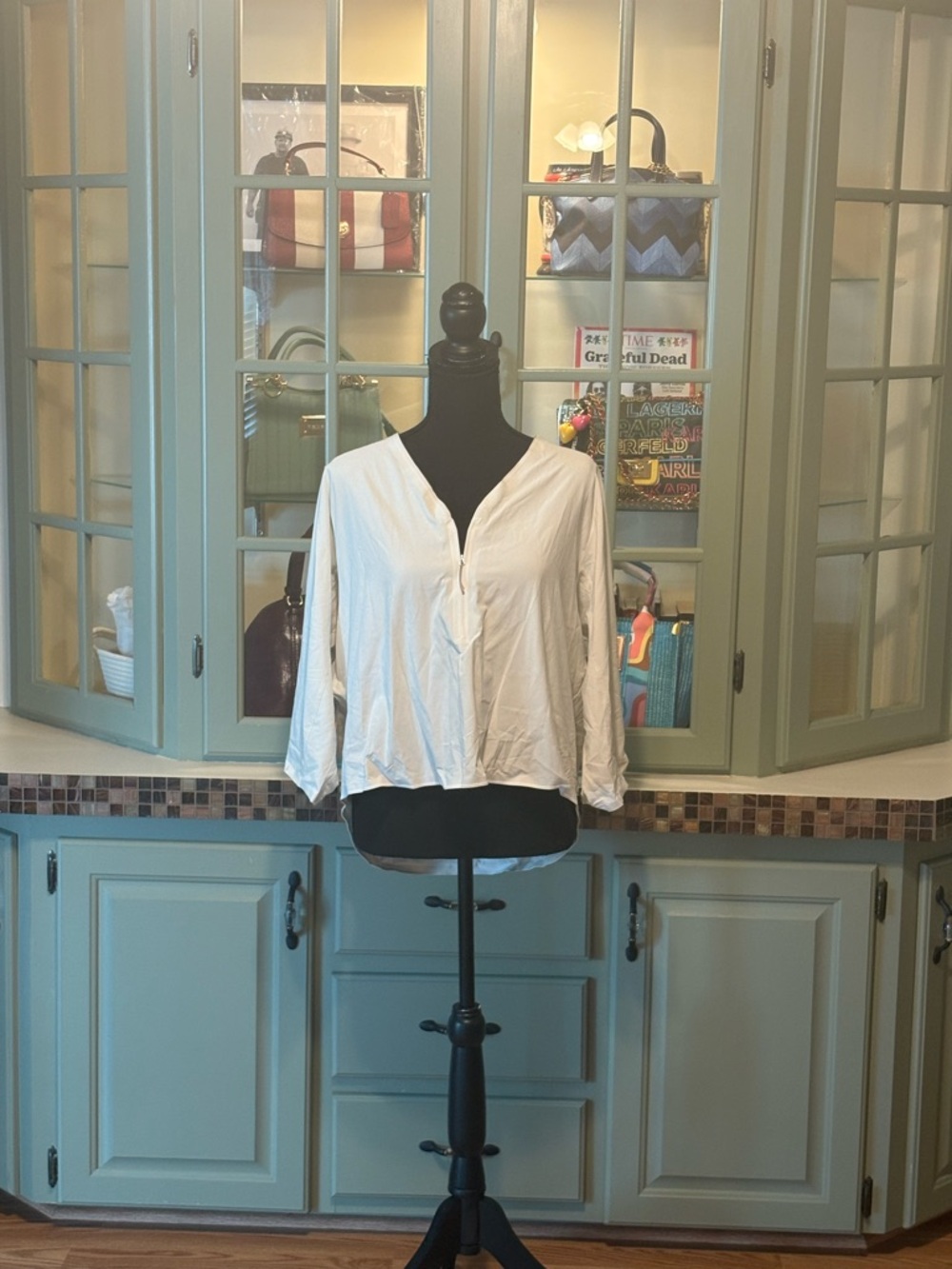 lululemon athletica White V-Neck Button-Front Women's Top